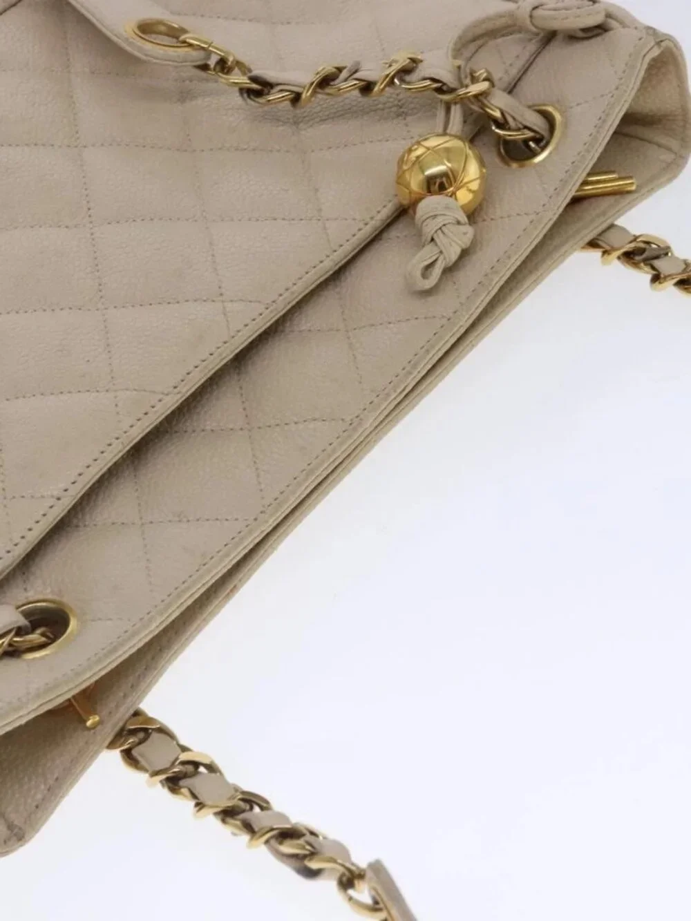 CHANEL brand	chanel color	beige